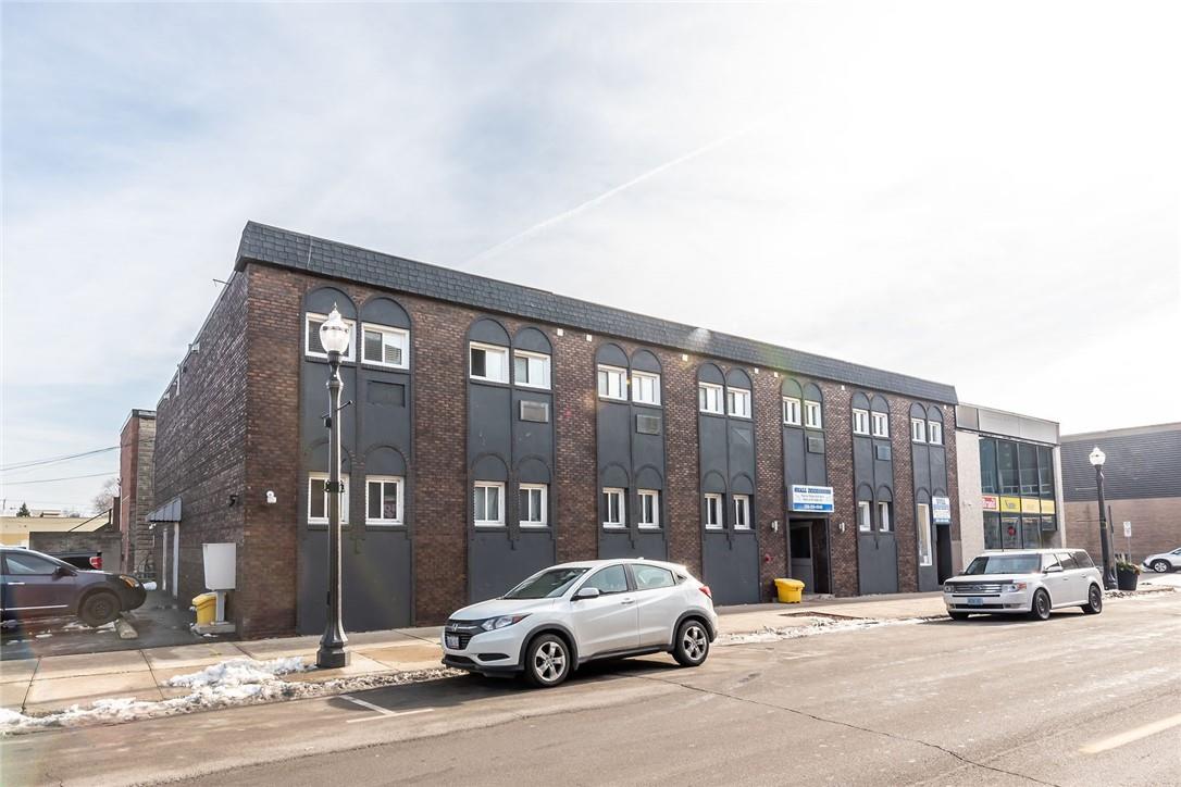 209 Chestnut Street, Dunnville, Ontario  N1A 2H2 - Photo 2 - H4151362