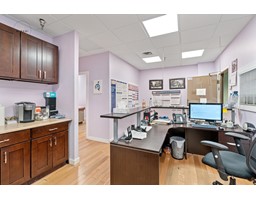 302 1160 Burrard Street, Vancouver, BC V6Z2E8 Photo 6