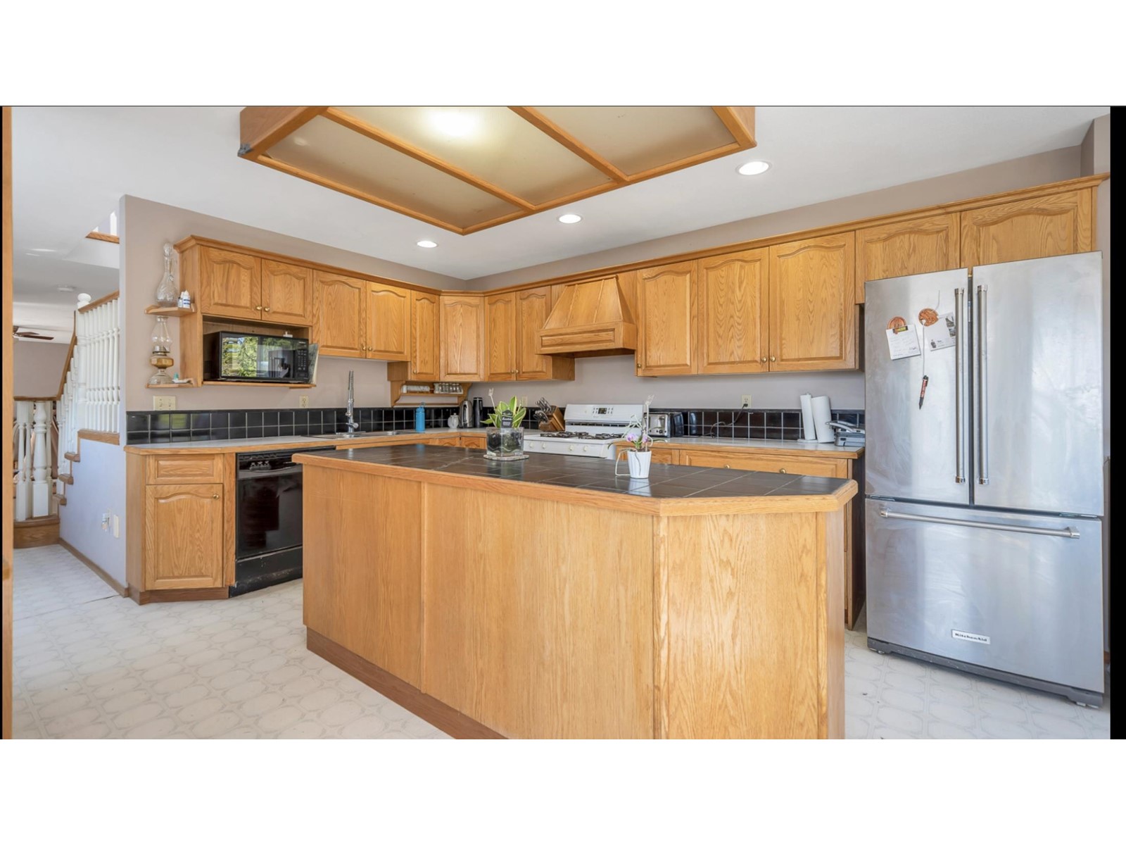 9955 286th Street, Maple Ridge, British Columbia  V2W 1K9 - Photo 9 - R2740342