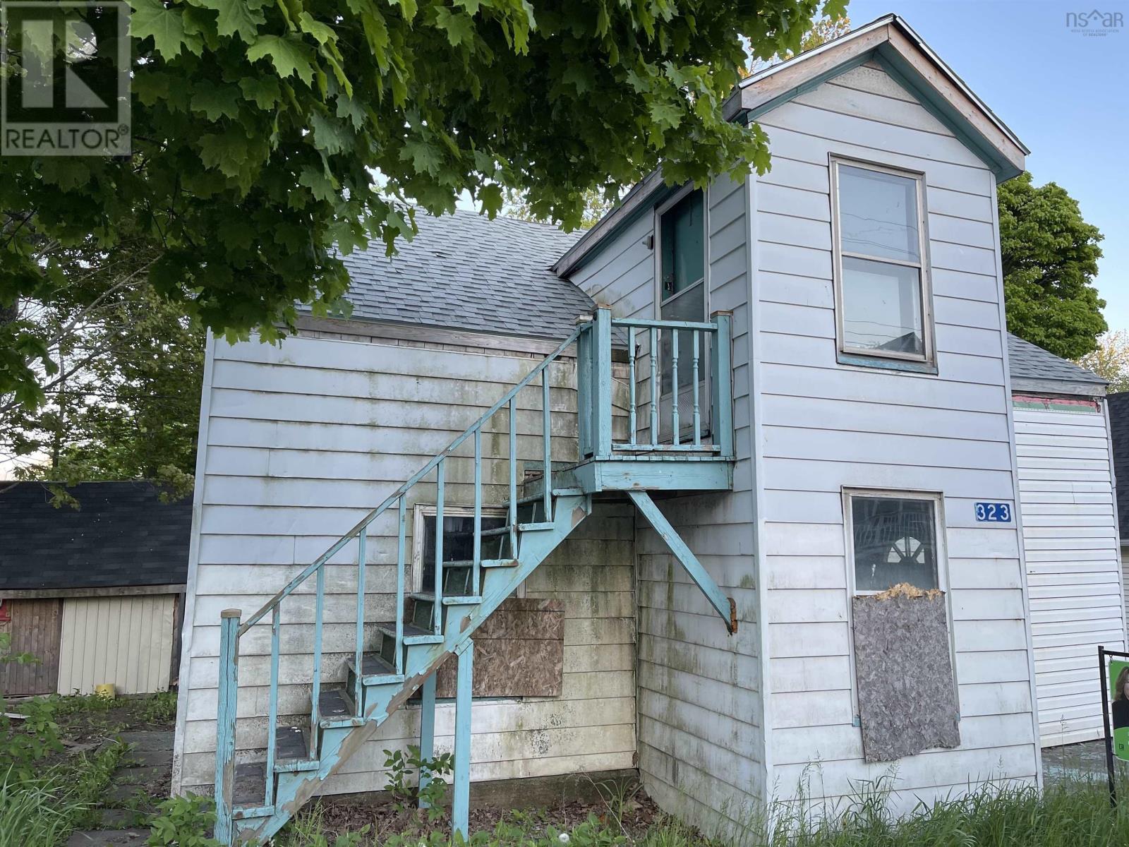 323 South Foord Street, Stellarton, Nova Scotia  B0K 1S0 - Photo 1 - 202212229