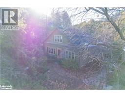 392 BAY Street