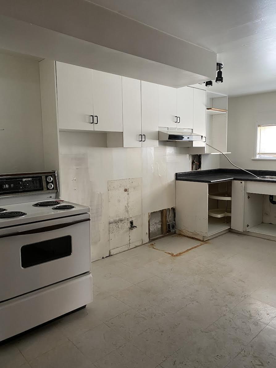 609 Madore Avenue, Coquitlam, British Columbia  V3K 3A8 - Photo 13 - R2740353