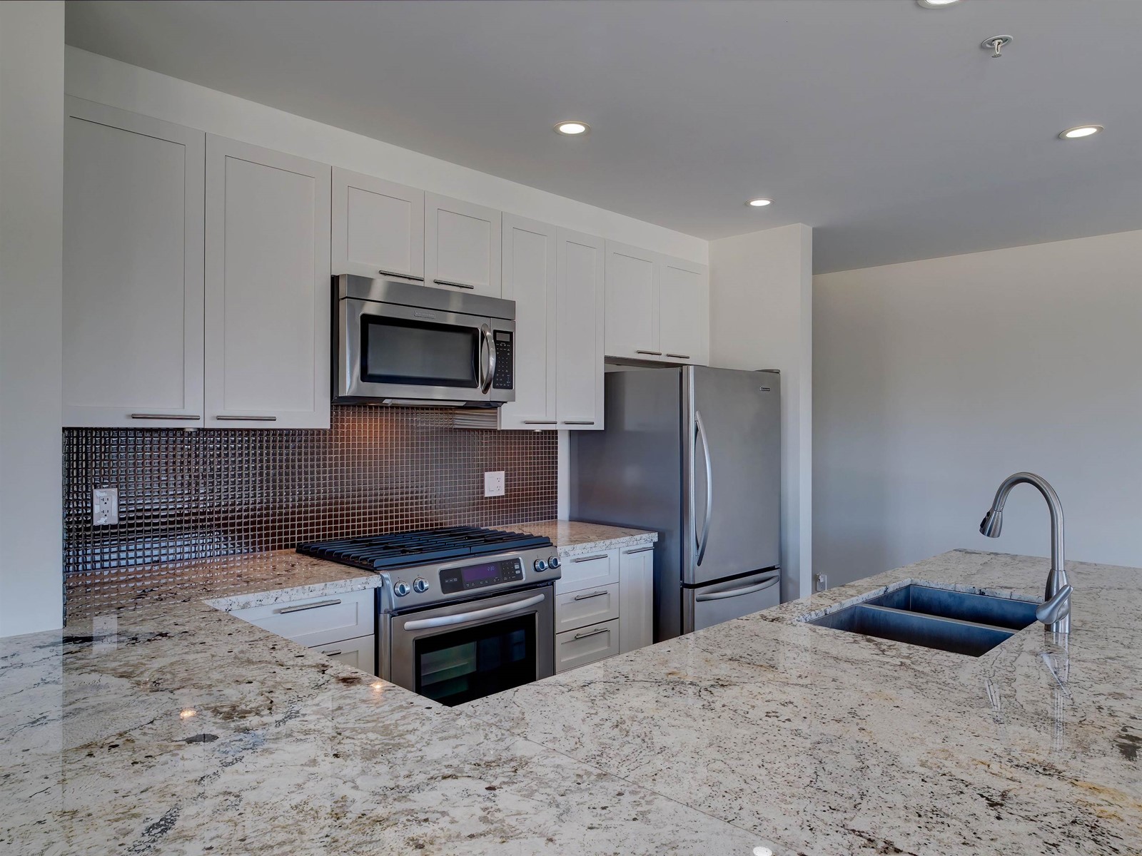 604 5665 Teredo Street, Sechelt, British Columbia  V7Z 0J2 - Photo 15 - R2741549