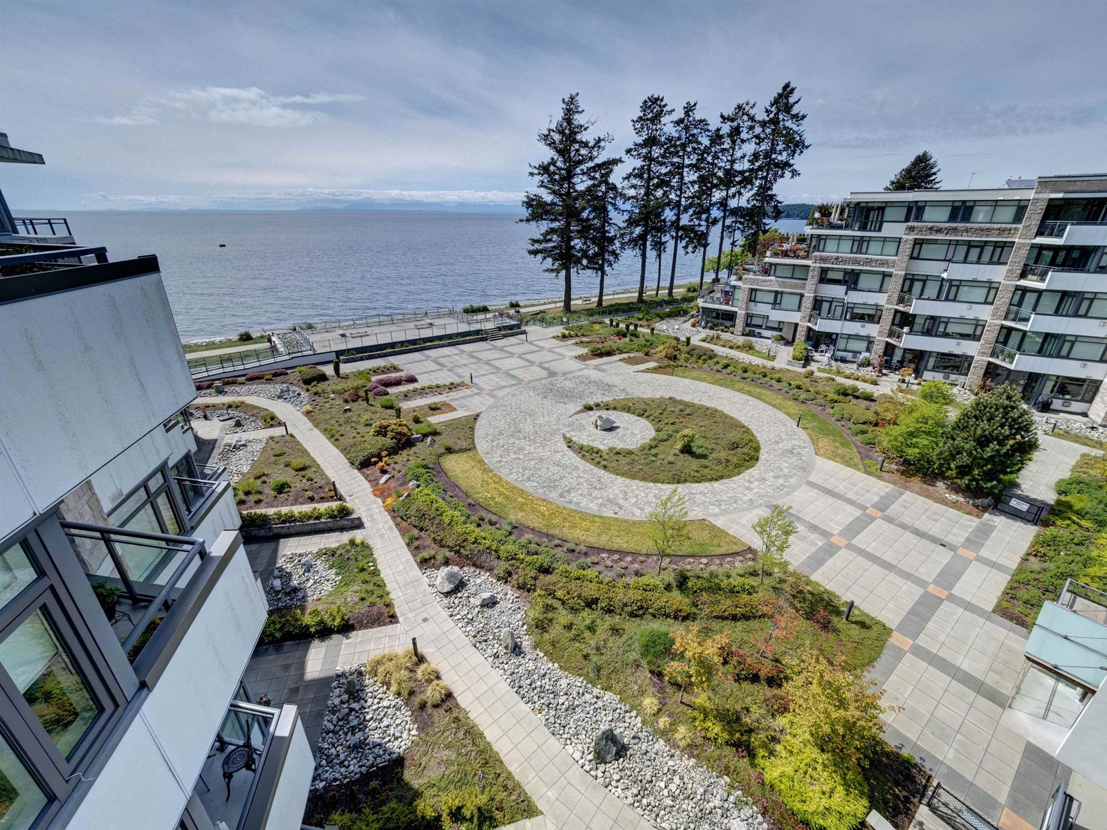 604 5665 Teredo Street, Sechelt, British Columbia  V7Z 0J2 - Photo 8 - R2741549