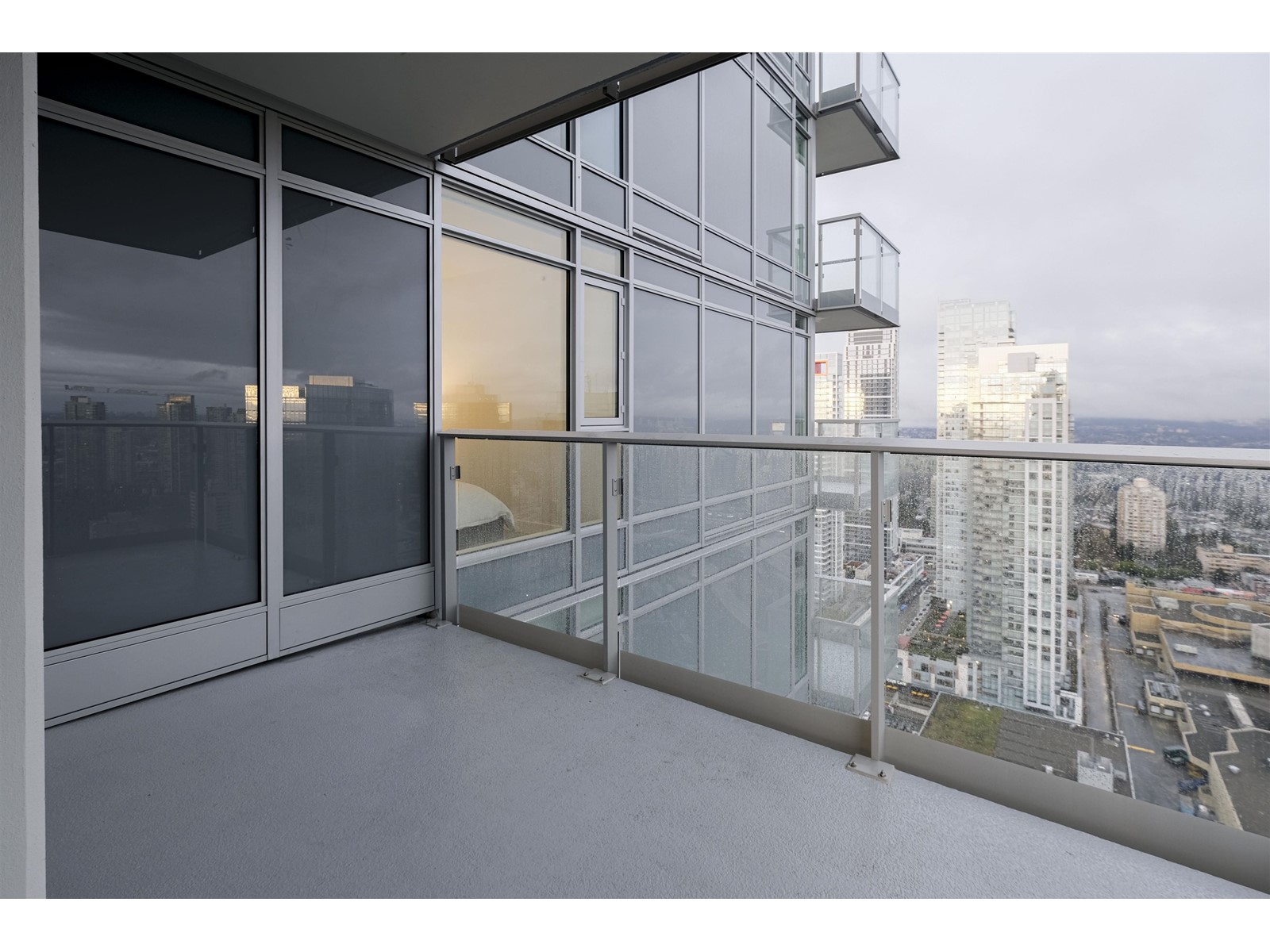 3504 4458 Beresford Street, Burnaby, British Columbia  V5H 0J1 - Photo 9 - R2742425