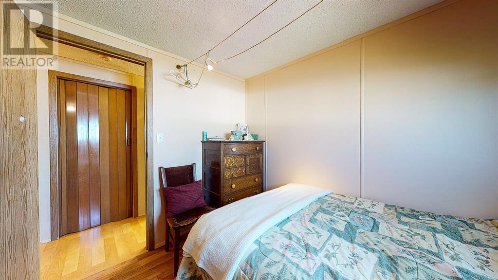 711 8 Avenue E, Bow Island, Alberta  T0K 0G0 - Photo 31 - A1225229