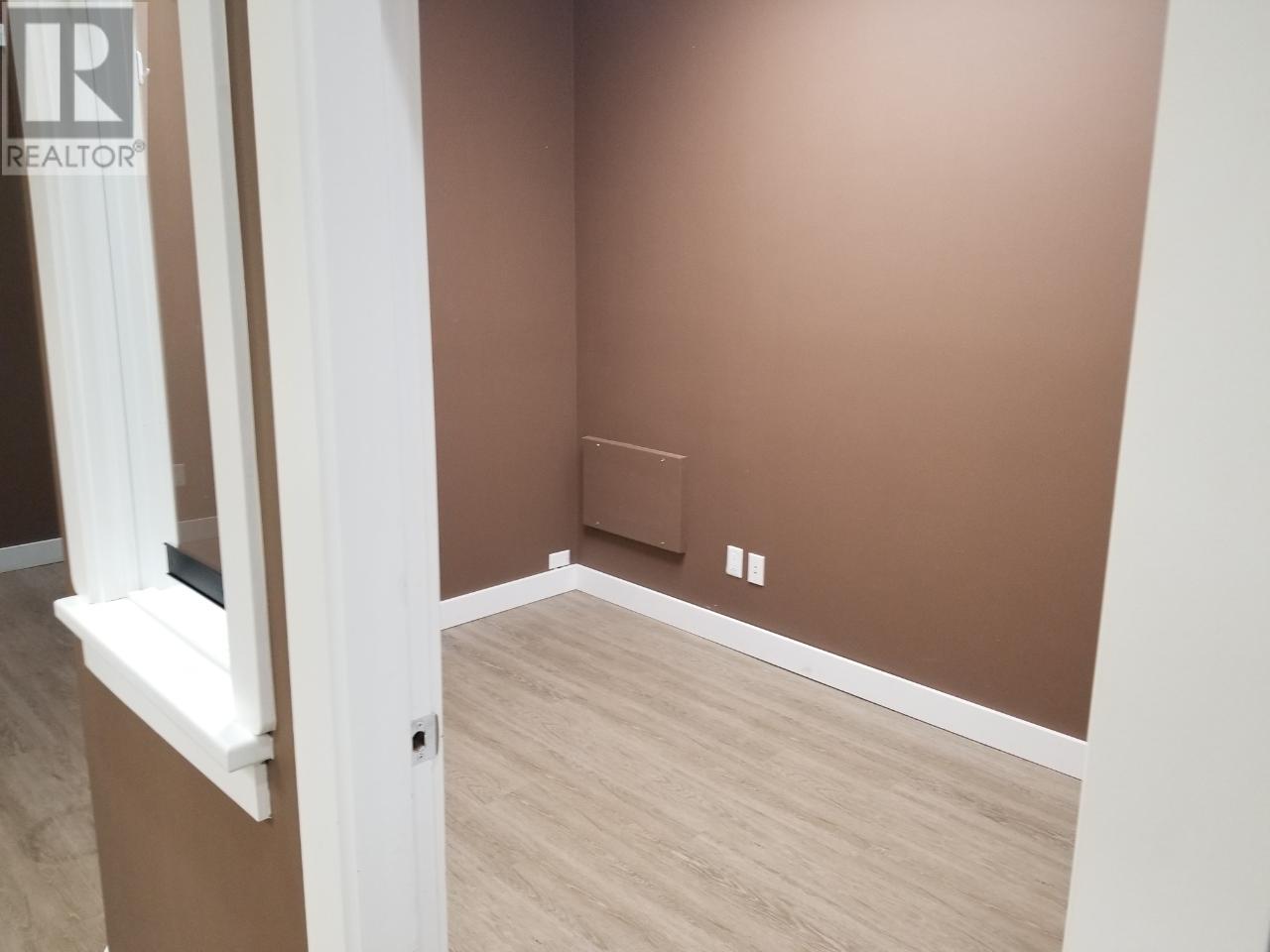 3-275 Seymour Street, Kamloops, British Columbia   - Photo 22 - 170710