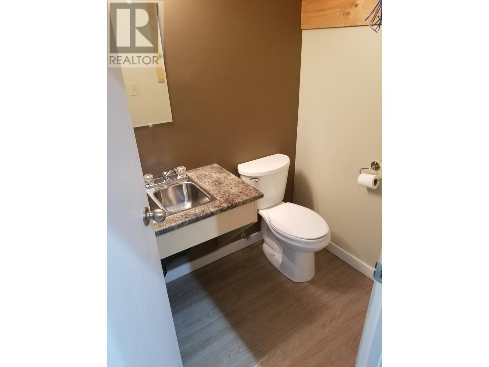 3-275 Seymour Street, Kamloops, British Columbia   - Photo 16 - 170710