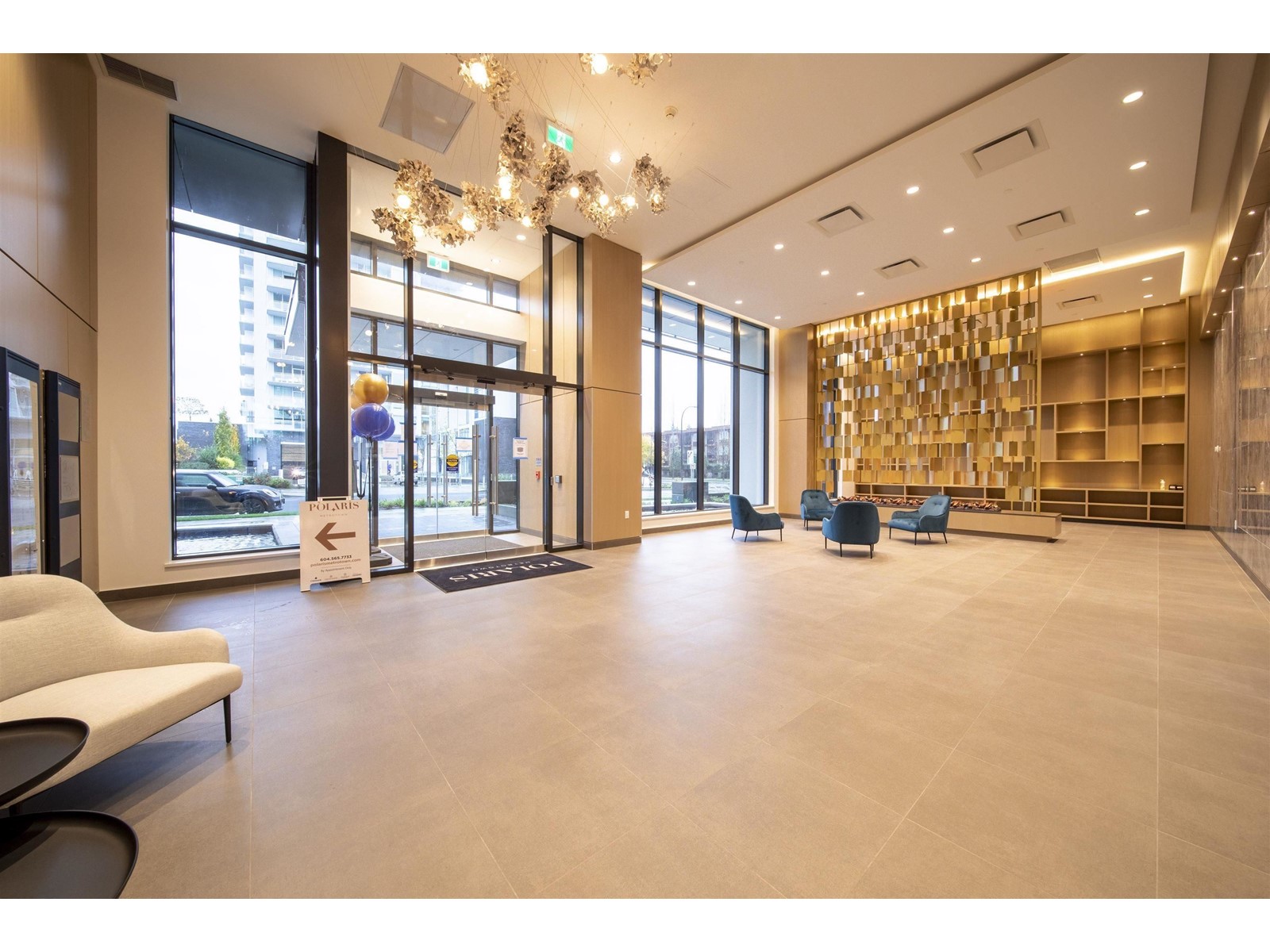 1304 6699 Dunblane Avenue, Burnaby, British Columbia  V5H 0J8 - Photo 3 - R2744052