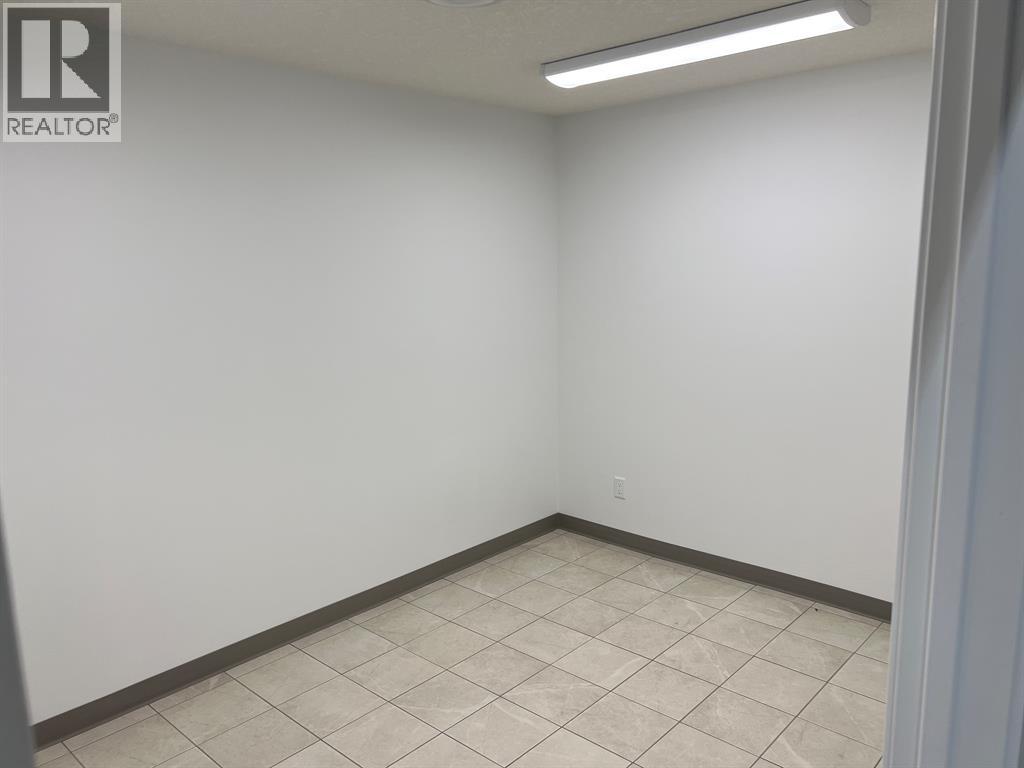 105, 10071 120 Avenue, Grande Prairie, Alberta T8V 8H8 - Photo 5 - A2018030