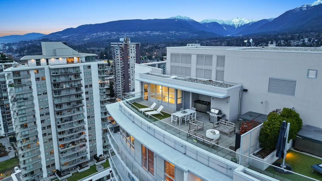 1703 112 E 13th Street, North Vancouver, British Columbia  V7L 0E4 - Photo 2 - R2744764