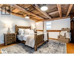 121 26 OLD Highway