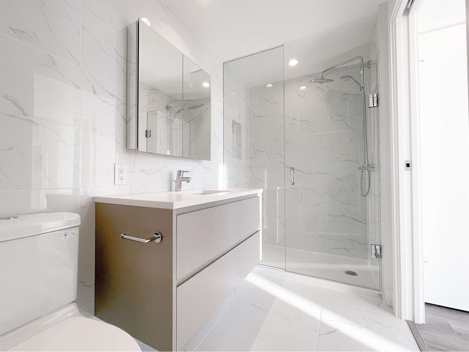 205 8188 Fraser Street, Vancouver, British Columbia  V5X 2T7 - Photo 10 - R2745191