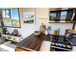 1025 GULLWING LAKE Road Unit# E16