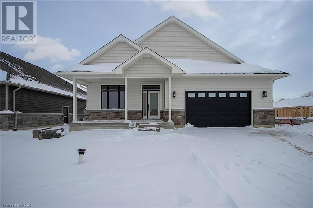 17 Nelson Street, Mitchell, Ontario N0K 1N0 (25197890) Royal LePage