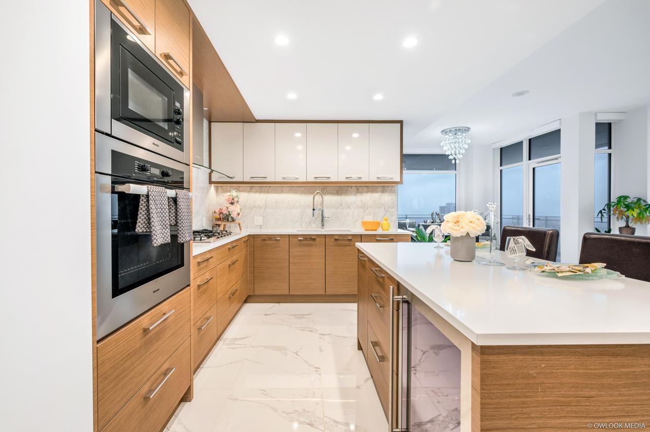 3102 4360 Beresford Street, Burnaby, British Columbia  V5H 0G2 - Photo 3 - R2745588