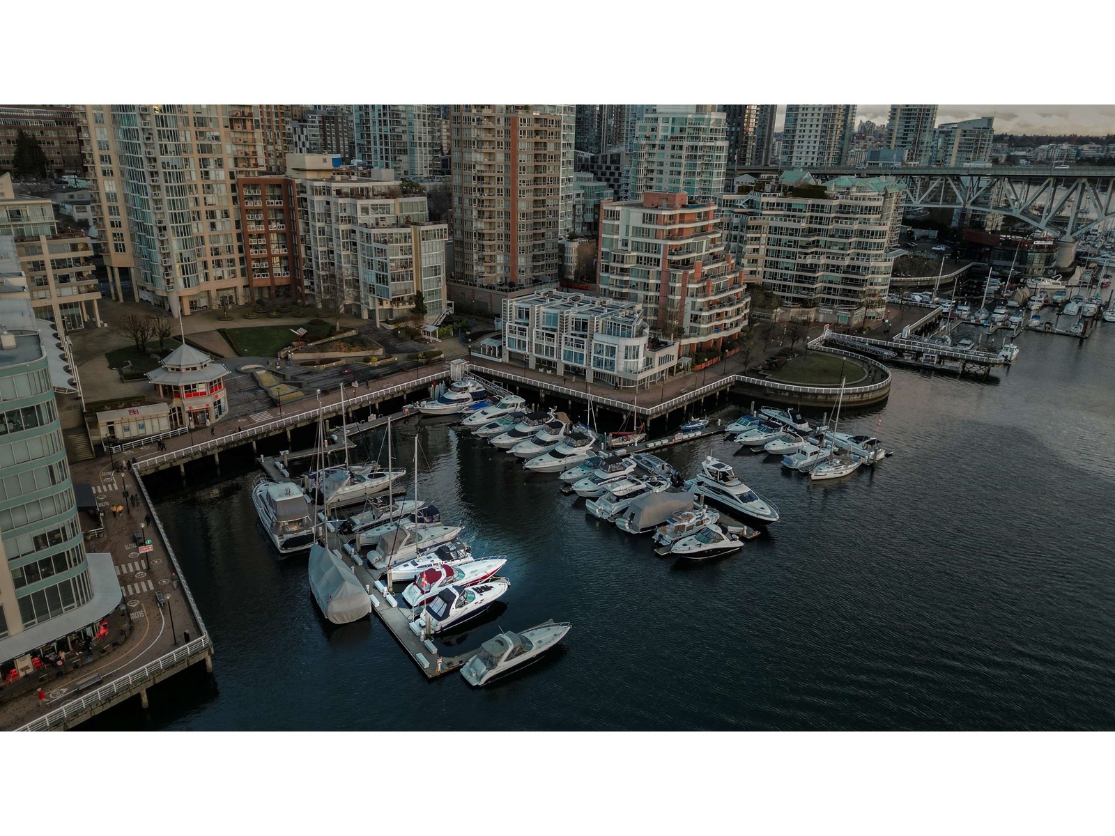 33 1000 Beach Ave., Vancouver, British Columbia  V6E 4M2 - Photo 4 - R2747433