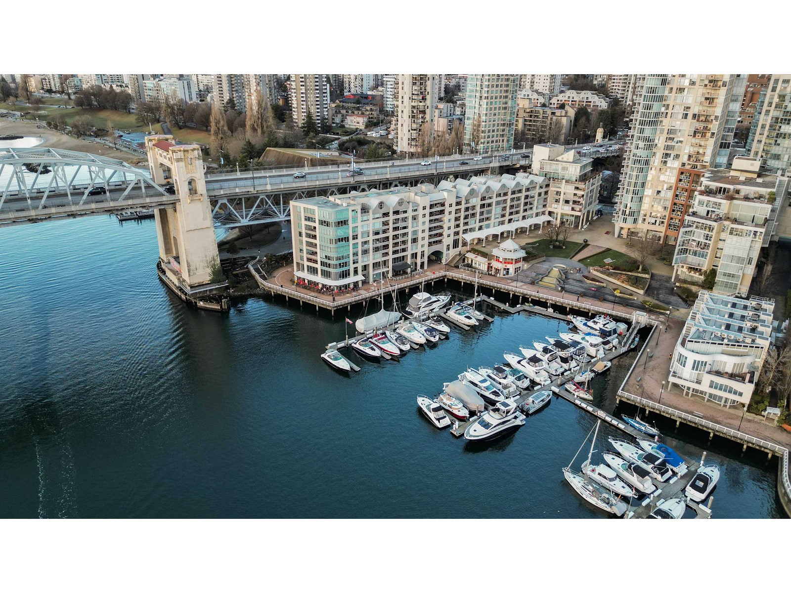 33 1000 Beach Ave., Vancouver, British Columbia  V6E 4M2 - Photo 3 - R2747433