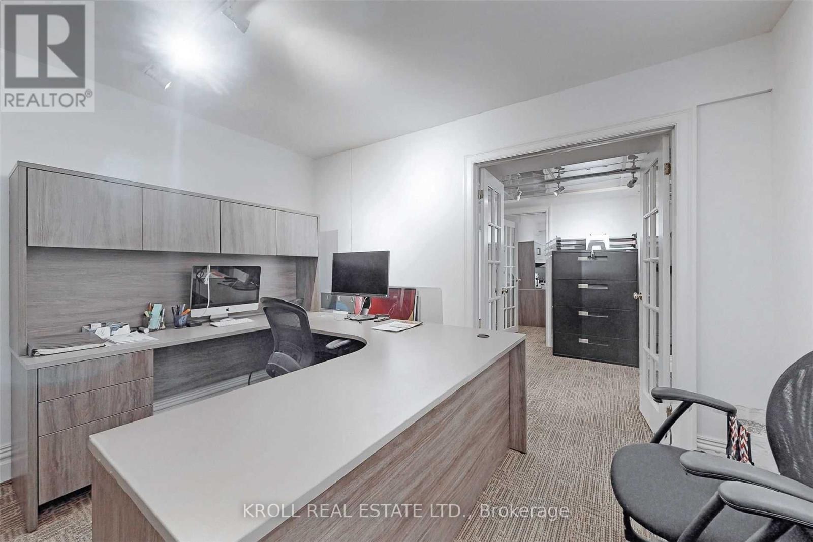 17 Isabella St, Toronto, Ontario  M4Y 1M7 - Photo 37 - C5884323