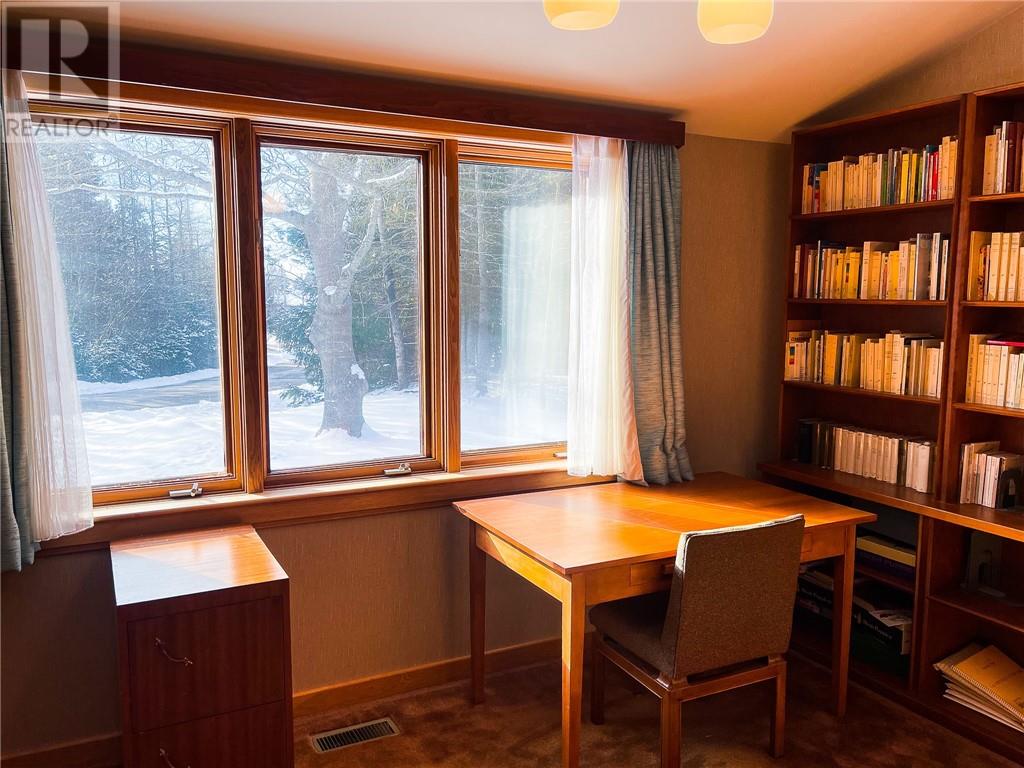 10 Dominican Dr, Sackville, New Brunswick  E4L 4A7 - Photo 21 - M149916