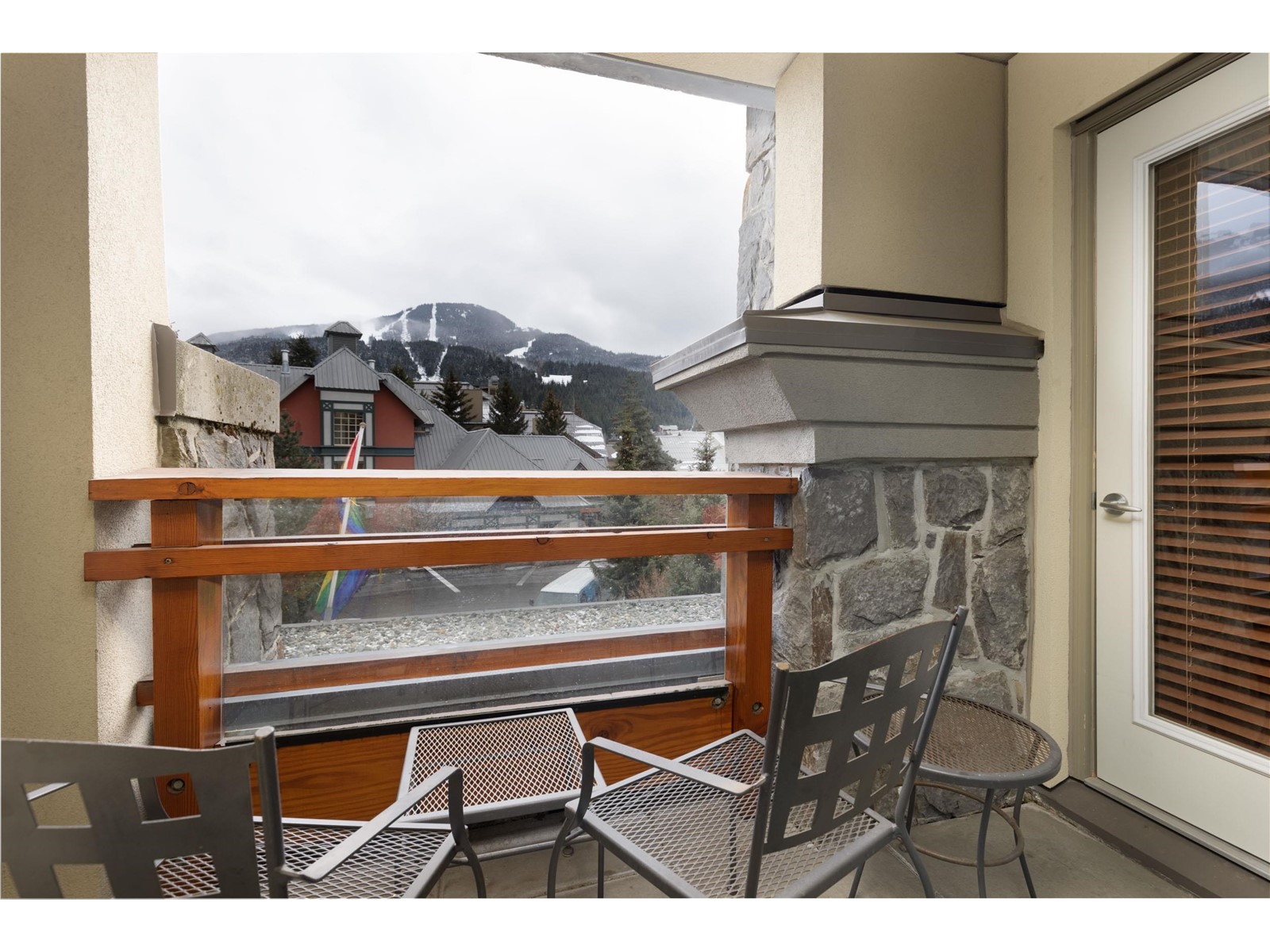 4415 4299 Blackcomb Way, Whistler, British Columbia  V8E 0X3 - Photo 9 - R2748637