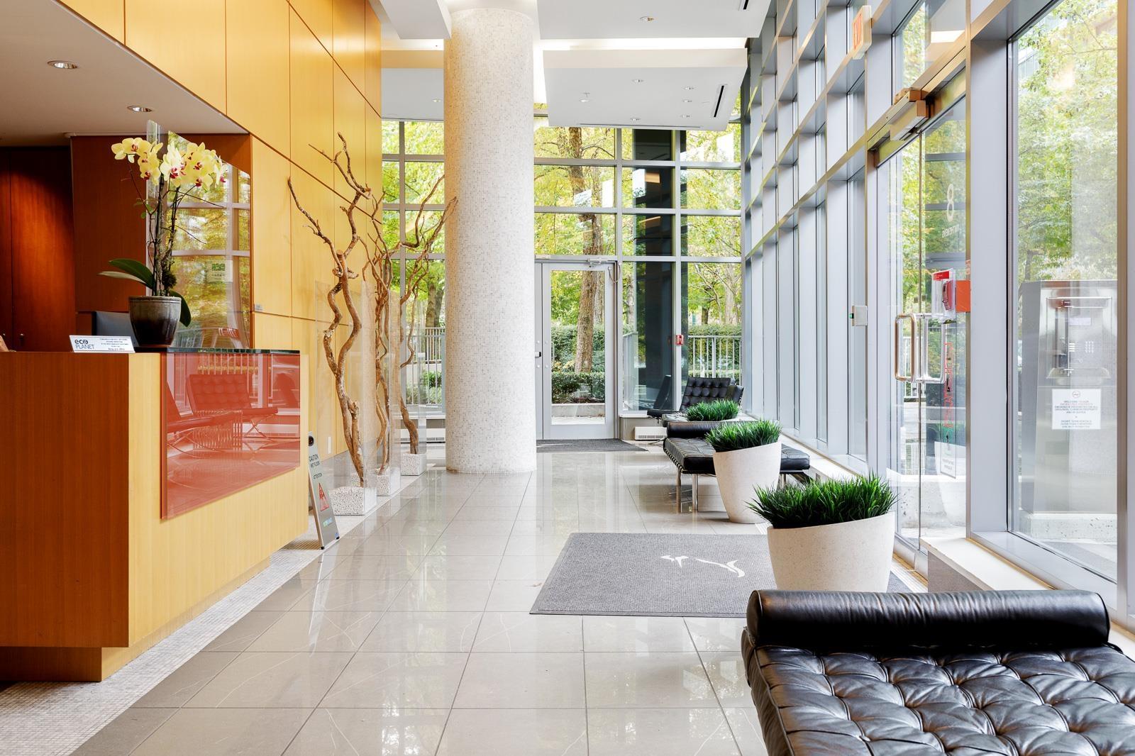 2205 8 Smithe Mews, Vancouver, British Columbia  V6B 0A5 - Photo 3 - R2751320