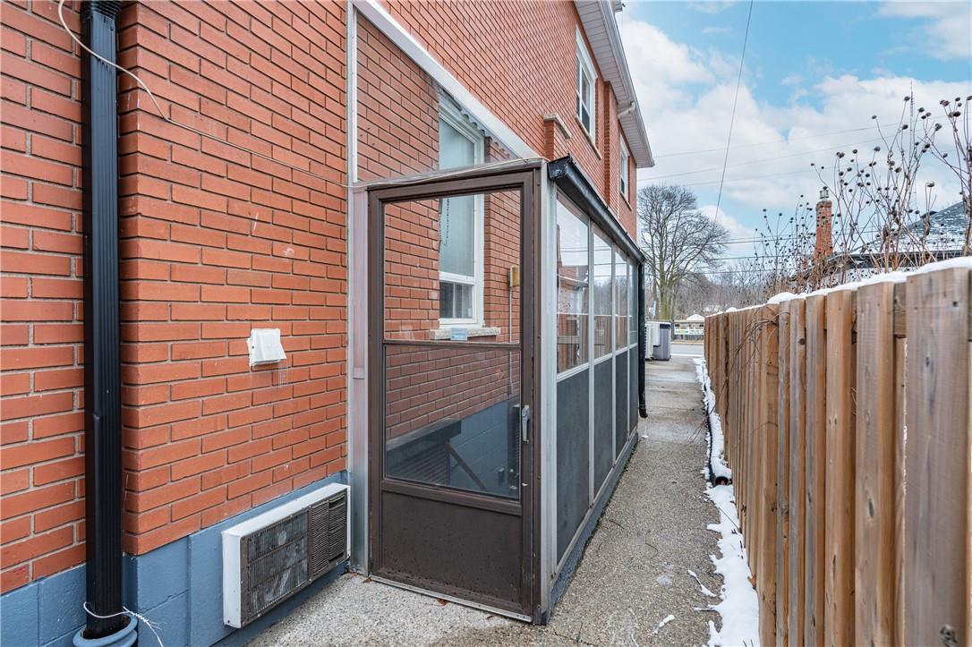 22 Mill Street S, Unit #b-1, Waterdown, Ontario  L0R 2H0 - Photo 4 - H4142128