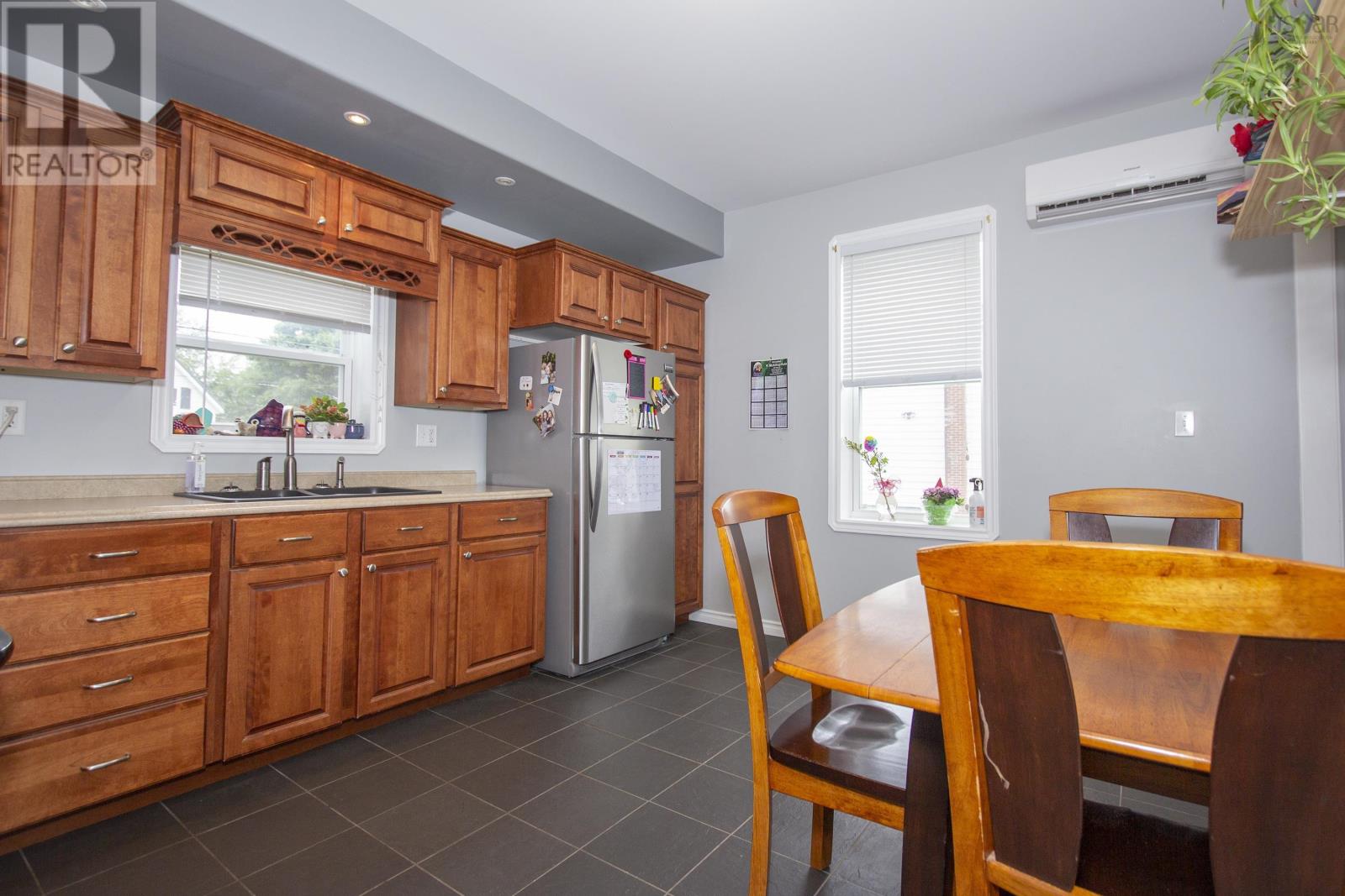 102 Church Street, Springhill, Nova Scotia  B0M 1X0 - Photo 8 - 202220866