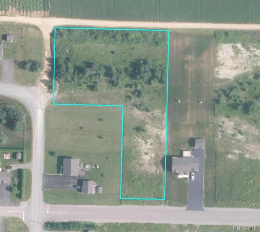 30 Bergeron Street, Saint-Quentin, New Brunswick  E8A 1E1 - Photo 4 - NB083786