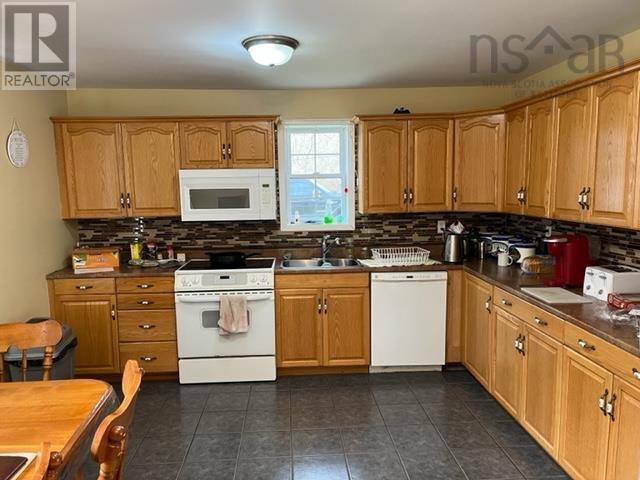 30 Coldstream Road, Gays River, Nova Scotia  B0N 2H0 - Photo 5 - 202227045