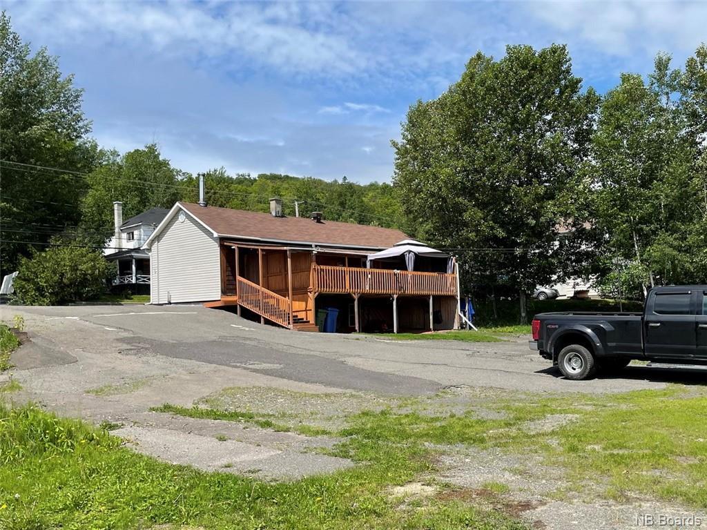 561 Canada Road, Edmundston, New Brunswick  E3V 2M7 - Photo 14 - NB083711