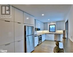 8275 POPLAR Sideroad
