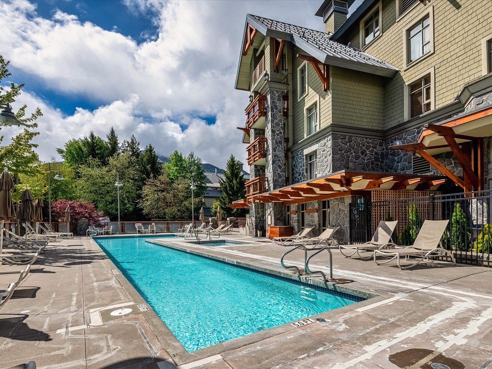 4417 4299 Blackcomb Way, Whistler, British Columbia  V8E 0X3 - Photo 18 - R2753870
