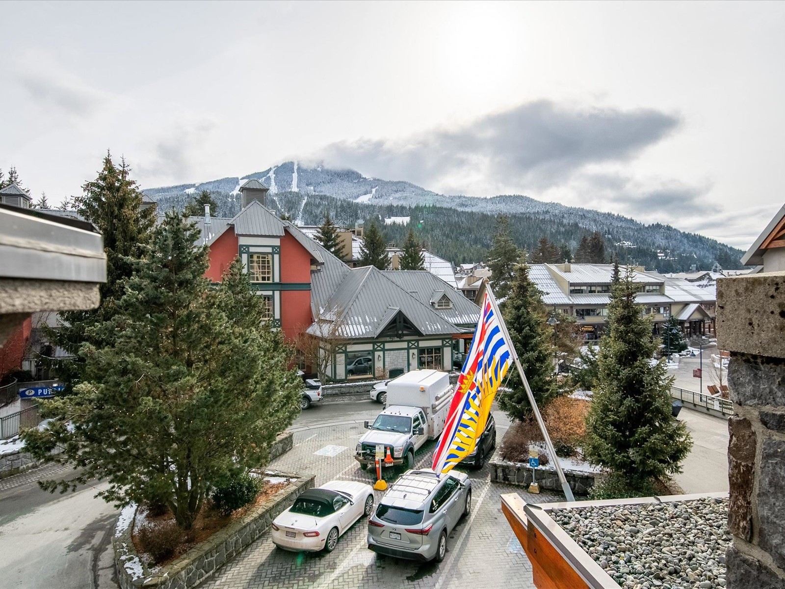 4417 4299 Blackcomb Way, Whistler, British Columbia  V8E 0X3 - Photo 5 - R2753870
