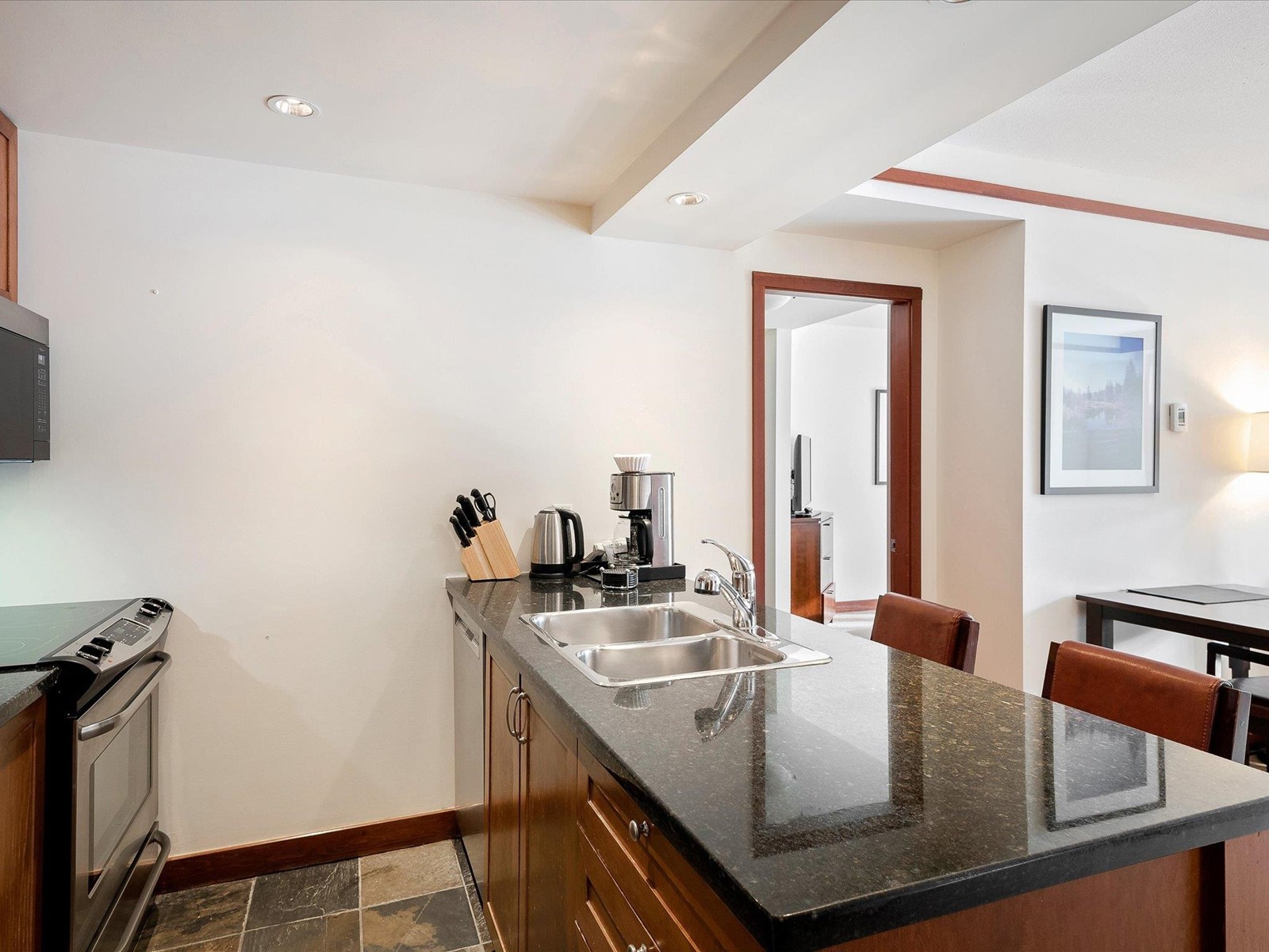 4417 4299 Blackcomb Way, Whistler, British Columbia  V8E 0X3 - Photo 8 - R2753870
