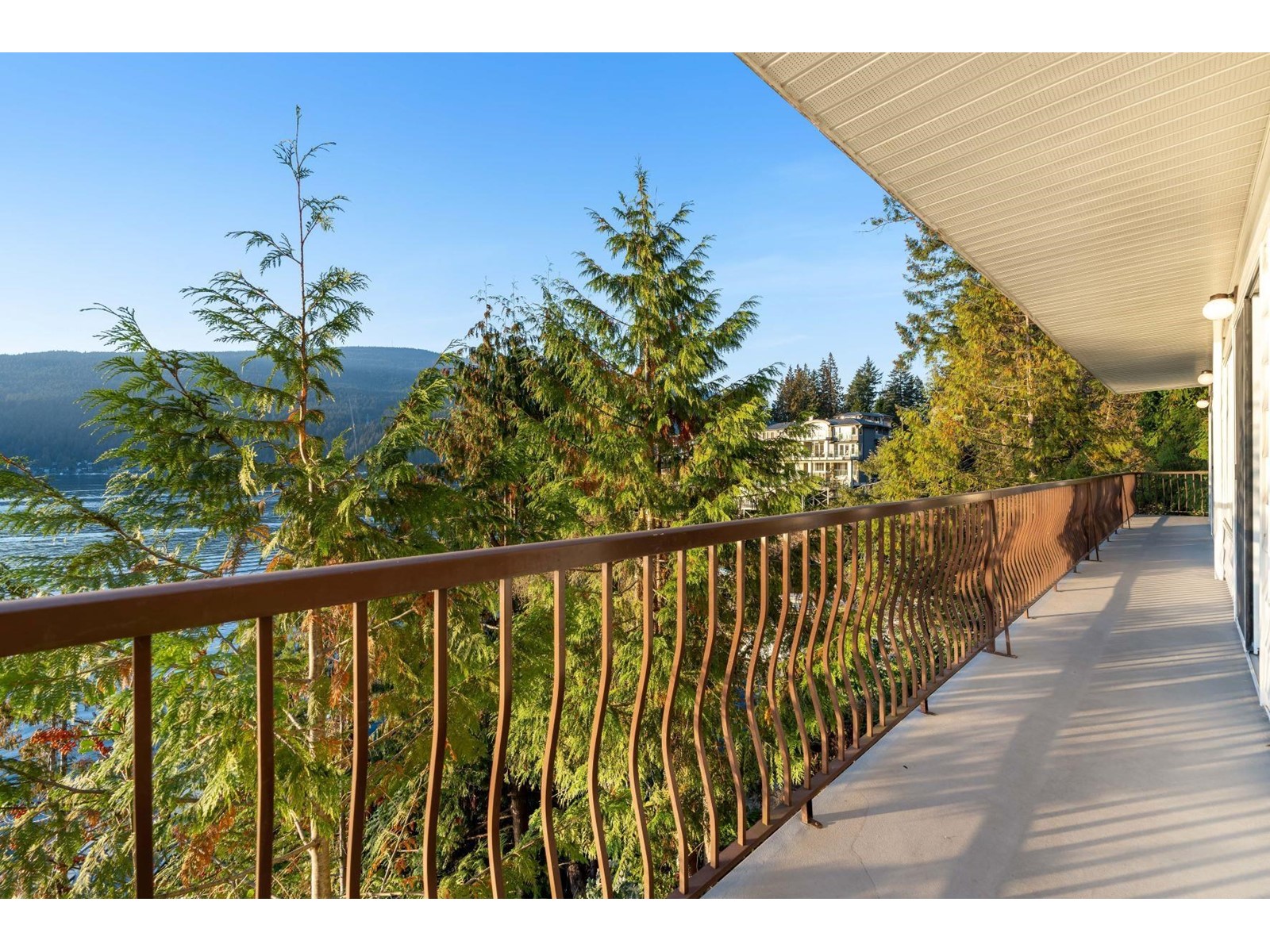 4995 Robson Road, Belcarra, British Columbia  V3H 4N9 - Photo 31 - R2754195