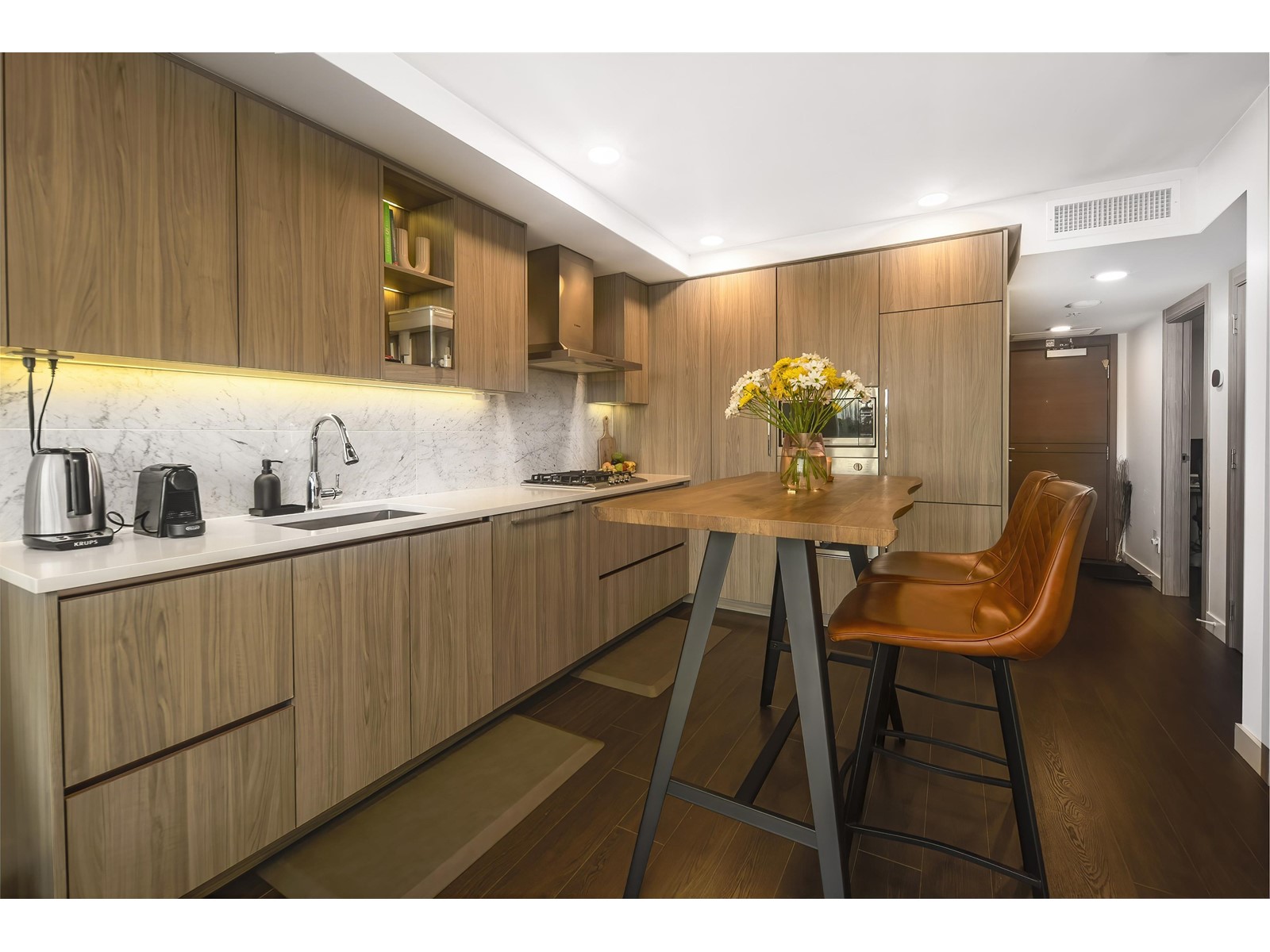 1017 8800 Hazelbridge Way, Richmond, British Columbia  V6X 0S3 - Photo 8 - R2754451