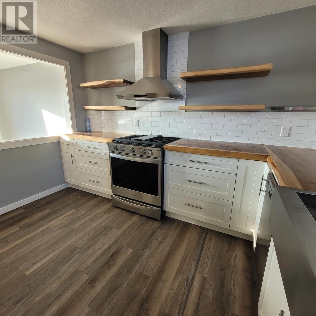 Lorem Ipsum Dolor, Mackenzie, British Columbia  V0J  - Photo 7 - DEMO25302864