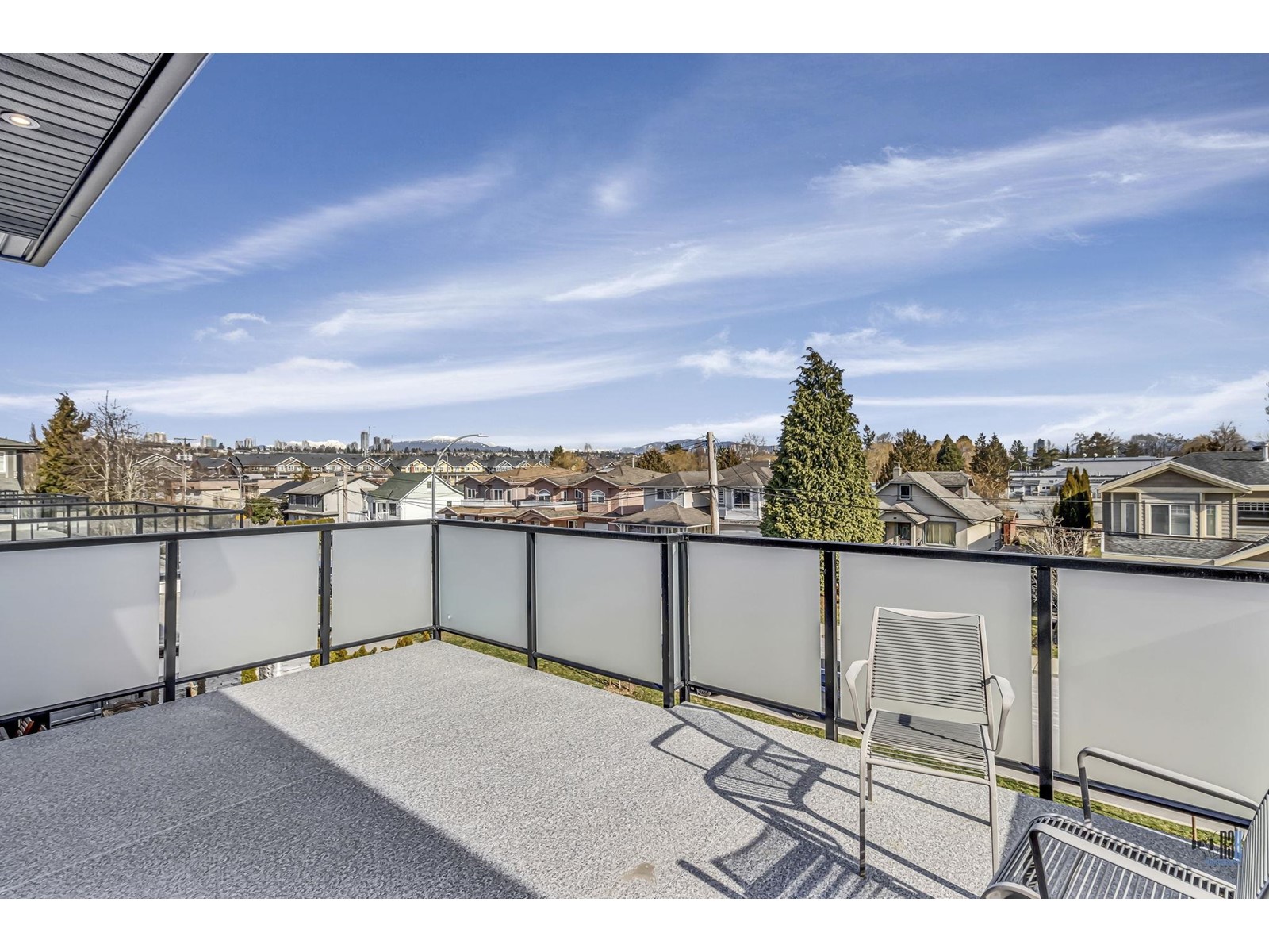 232 Howes Street, New Westminster, British Columbia  V3M 5L6 - Photo 22 - R2755600