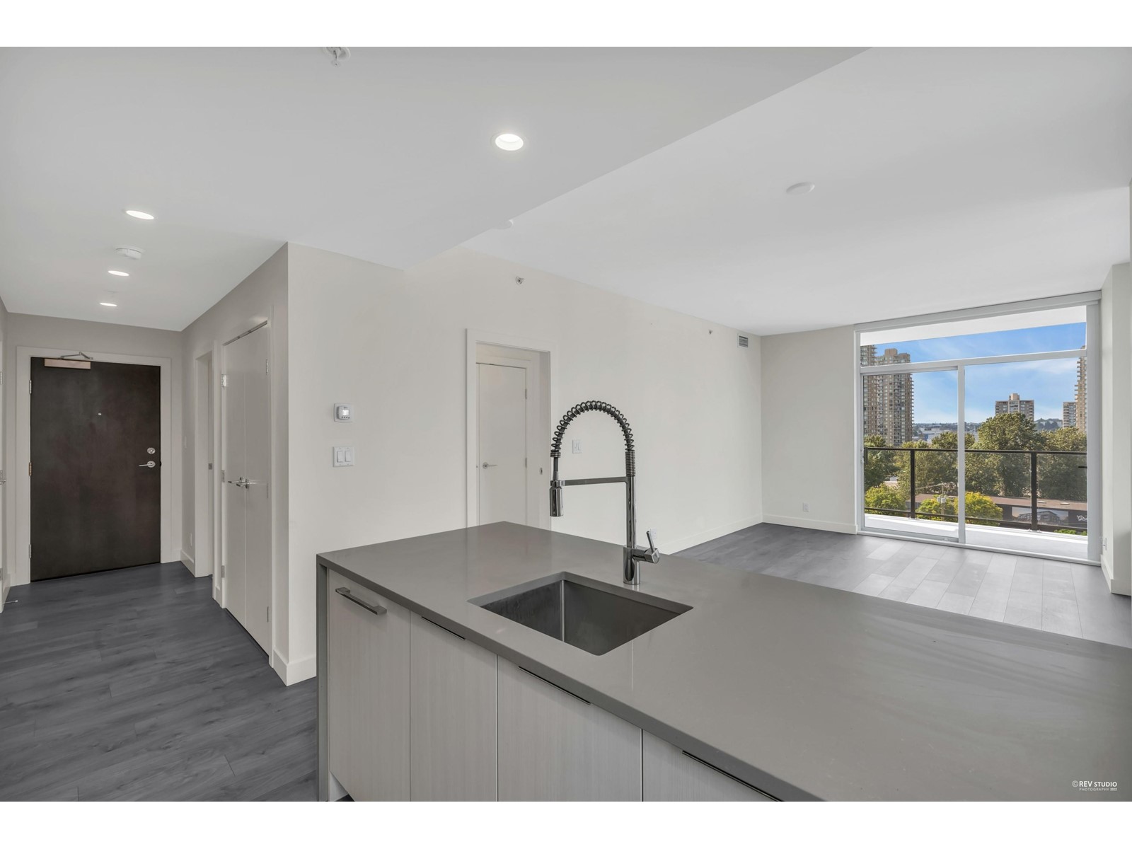 607 4465 Juneau Street, Burnaby, British Columbia  V5C 0L8 - Photo 8 - R2755983