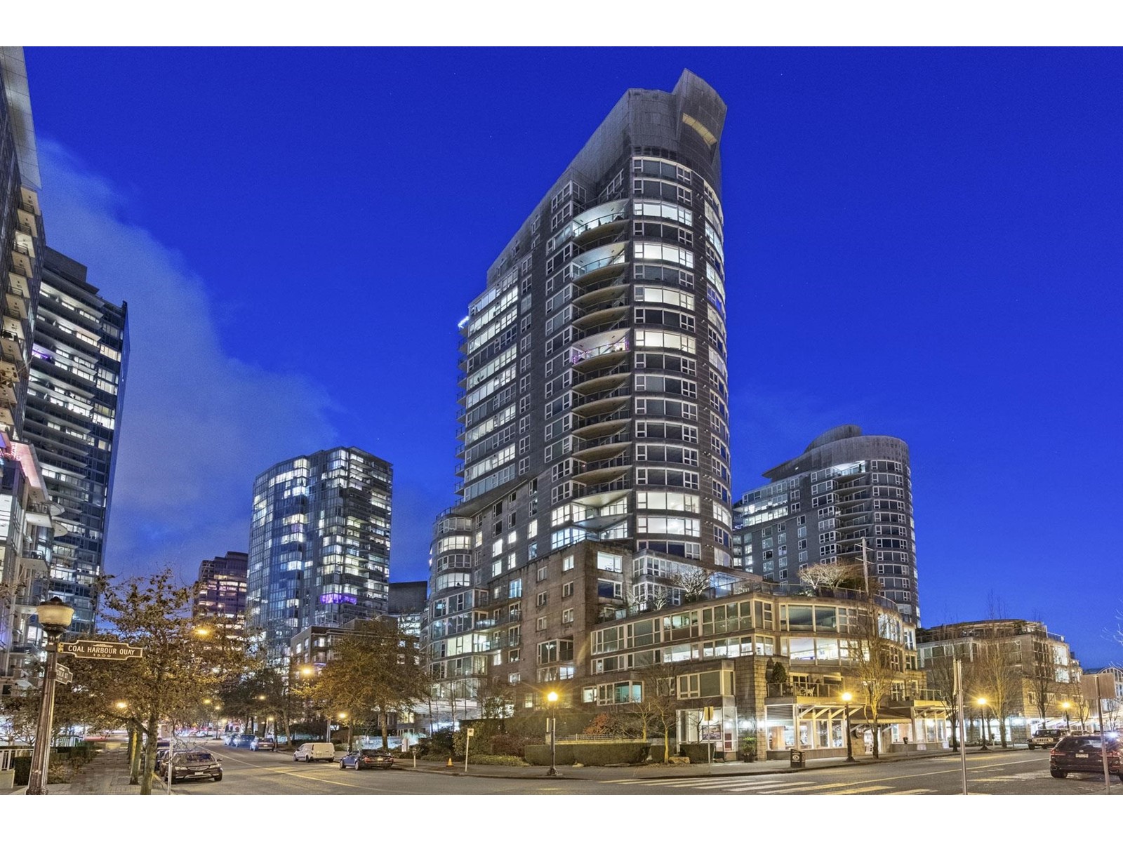 L302 1550 Coal Harbour, Vancouver, British Columbia  V6G 3G1 - Photo 3 - R2756201