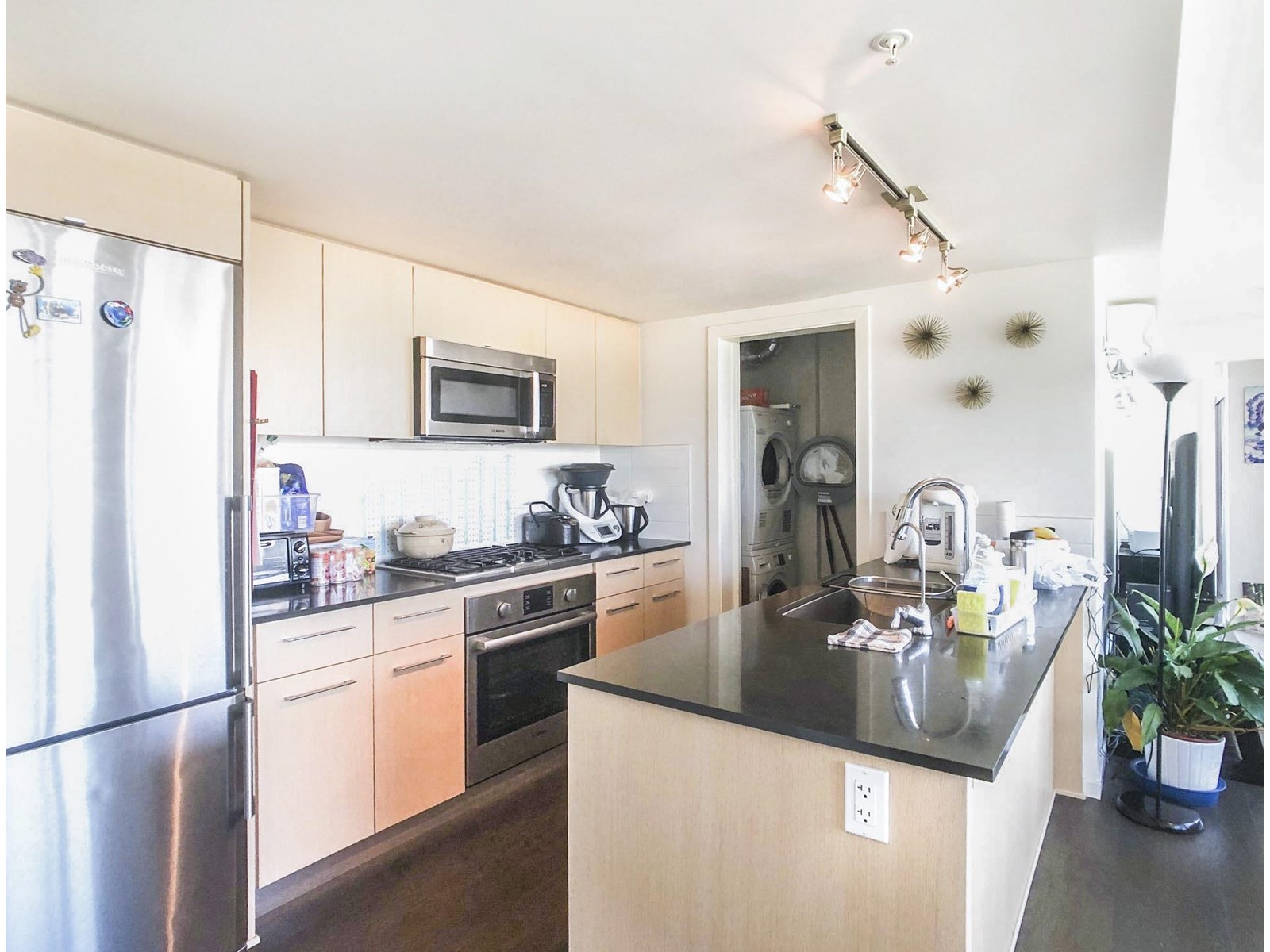 1610 7888 Ackroyd Road, Richmond, British Columbia  V6X 0M9 - Photo 10 - R2756575