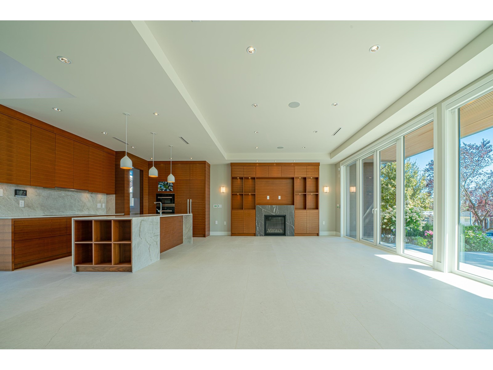 6195 Grant Street, Burnaby, British Columbia  V5B 2K7 - Photo 10 - R2756581