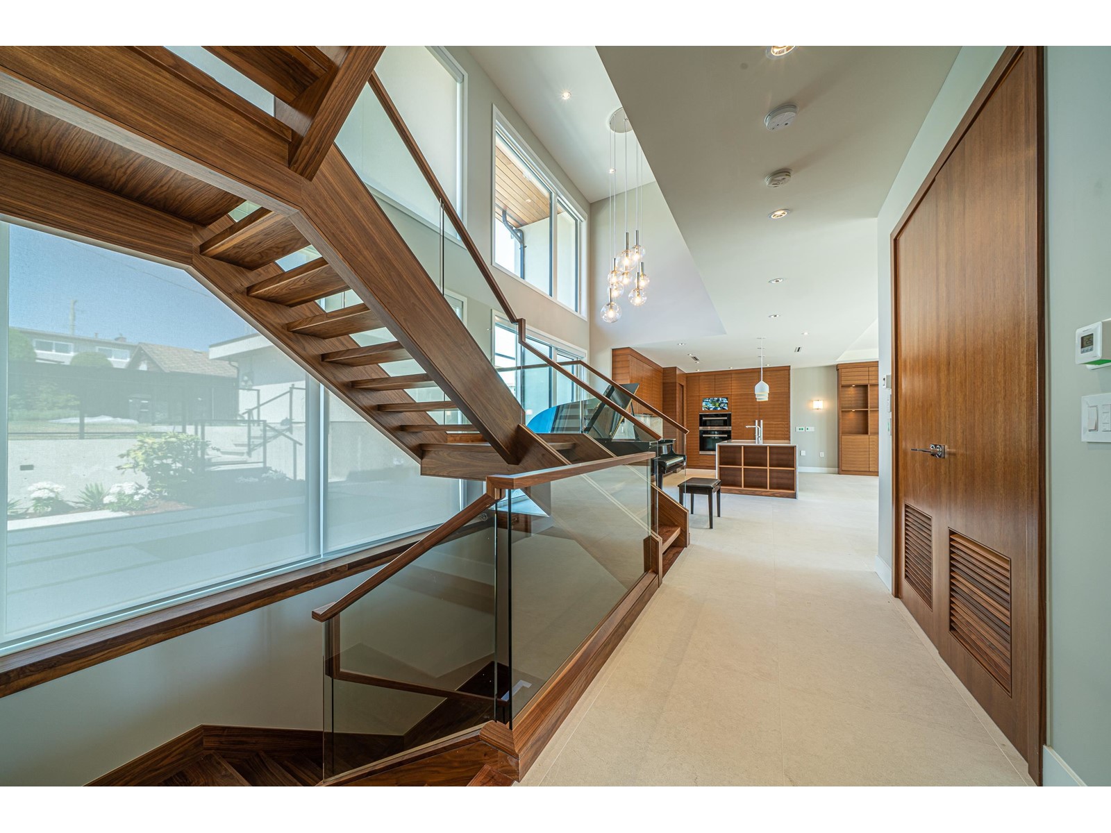 6195 Grant Street, Burnaby, British Columbia  V5B 2K7 - Photo 18 - R2756581