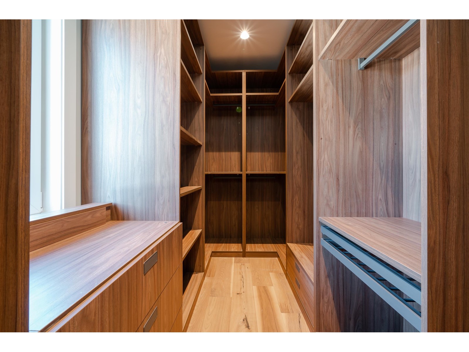 6195 Grant Street, Burnaby, British Columbia  V5B 2K7 - Photo 31 - R2756581