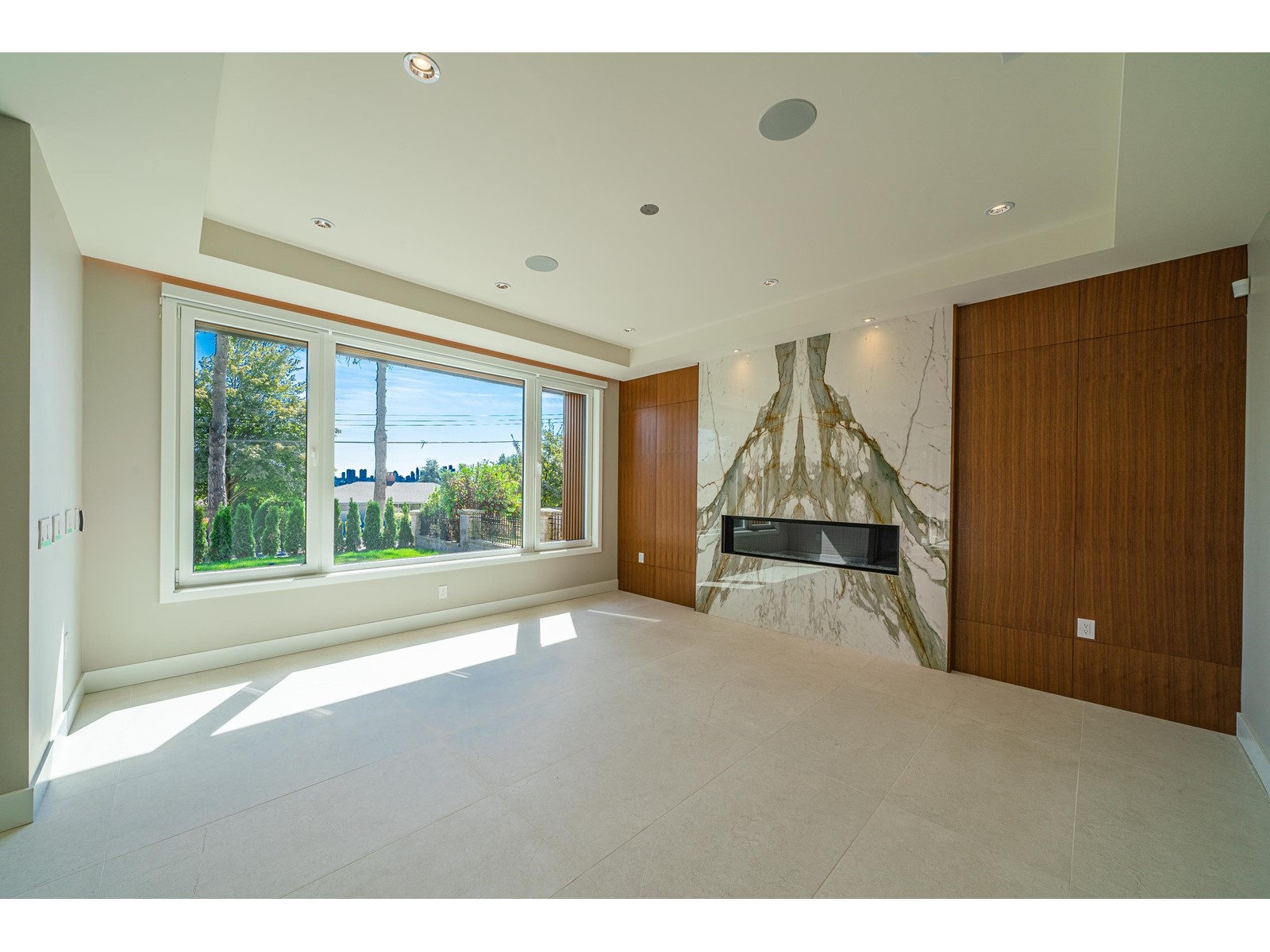 6195 Grant Street, Burnaby, British Columbia  V5B 2K7 - Photo 6 - R2756581