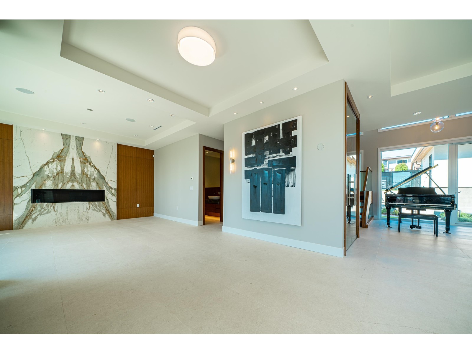 6195 Grant Street, Burnaby, British Columbia  V5B 2K7 - Photo 8 - R2756581