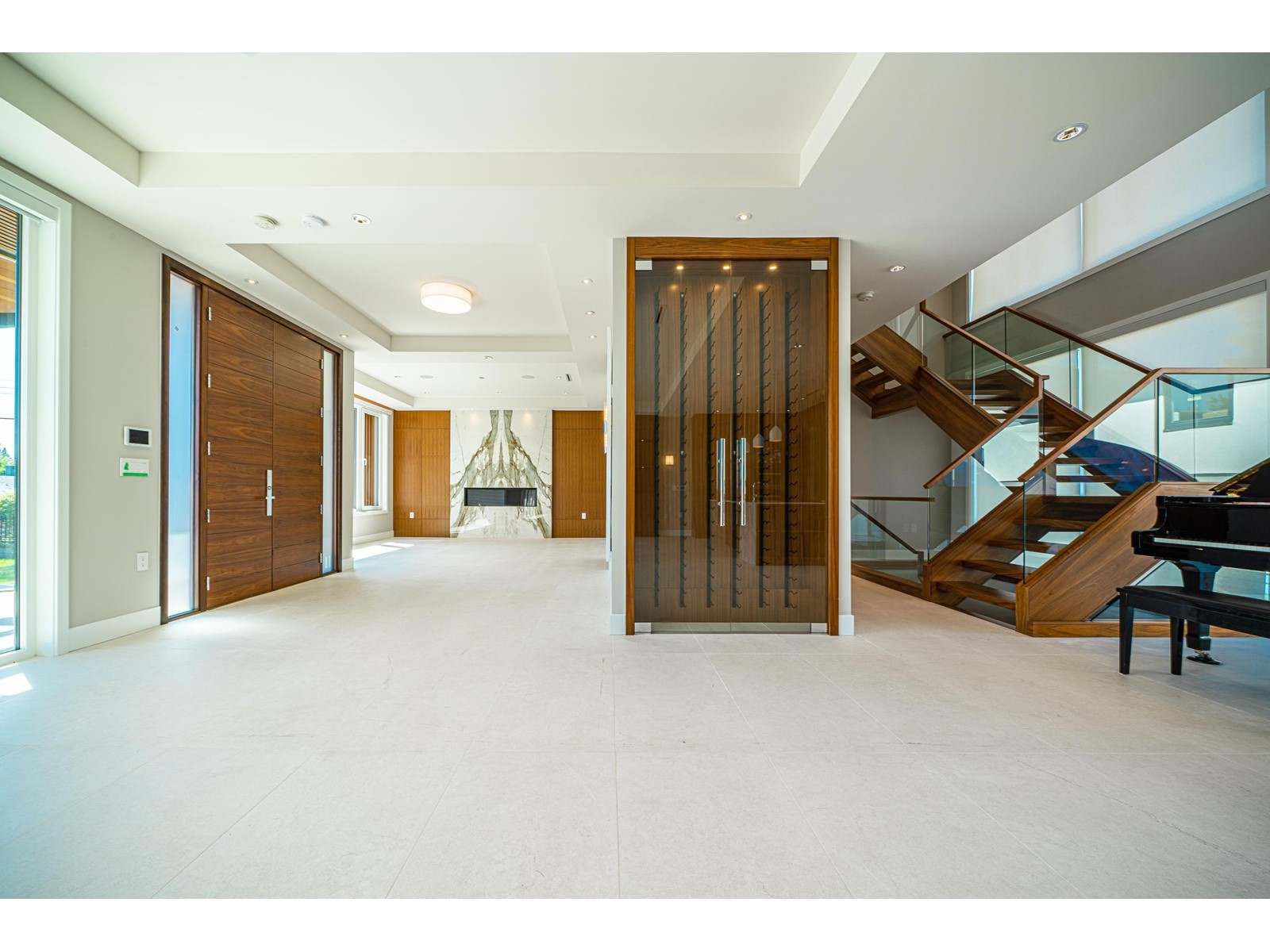 6195 Grant Street, Burnaby, British Columbia  V5B 2K7 - Photo 9 - R2756581