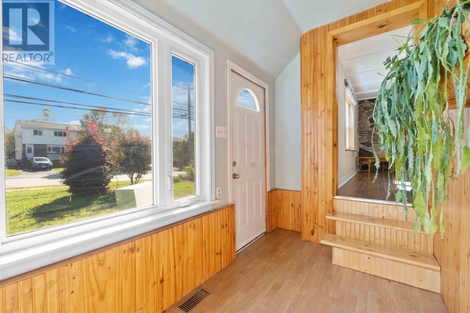 1353 Cole Harbour Road, Dartmouth, Nova Scotia  B2V 1N4 - Photo 9 - 202223670