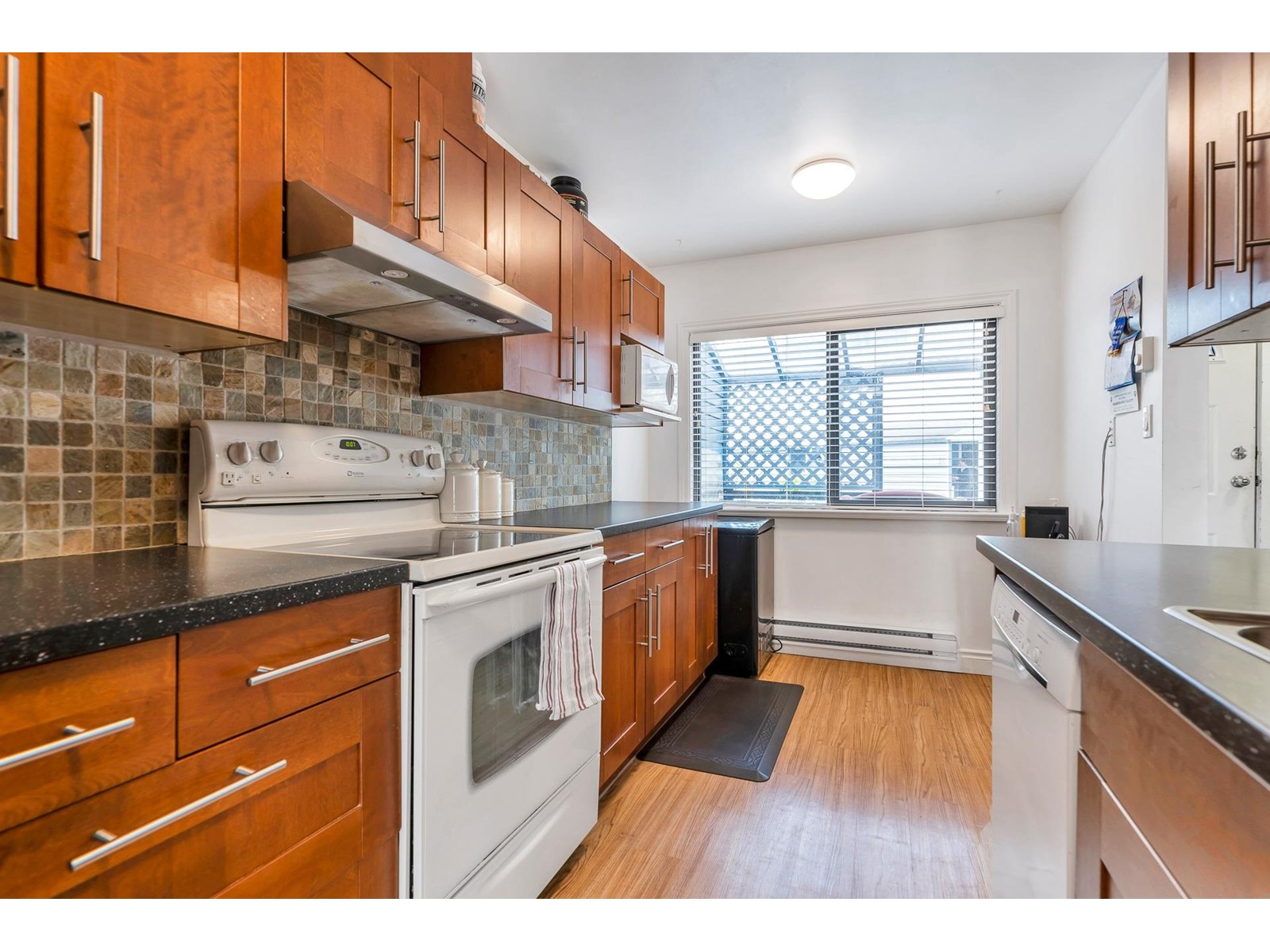 22 38455 Wilson Crescent, Squamish, British Columbia  V8B 0B5 - Photo 4 - R2756613